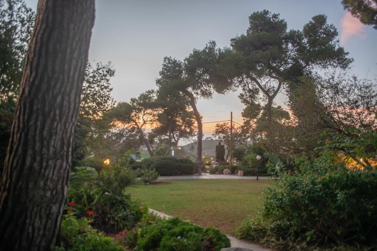 Beit Oren Hotel Exterior foto